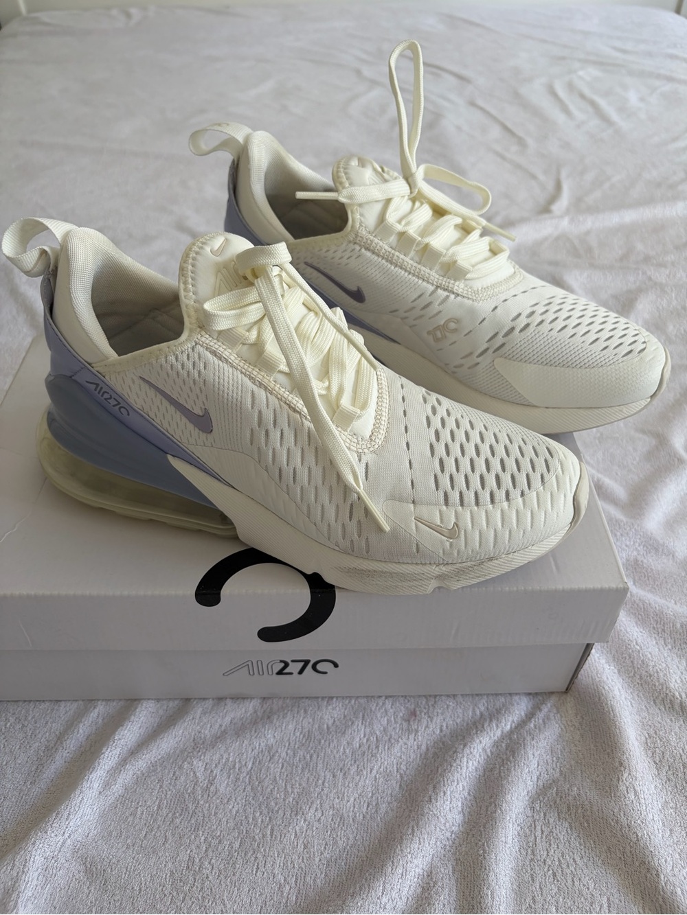 Nike Women’s Air Max 270 Cream with Light Purple Accents